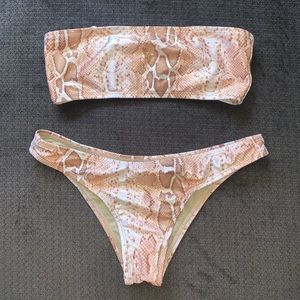 IHeartRaves 2 piece snakeskin set S